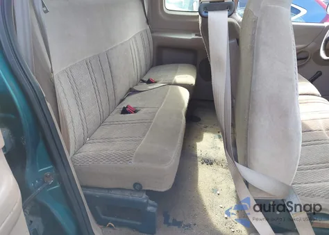 1998 Ford F-150 Lariat/Standard/Xl/Xlt z USA, uszkodzony, nr VIN 1FTZX18W9WNB49567